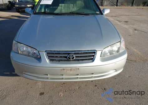 2000 Toyota Camry Le z USA, uszkodzony, nr VIN JT2BG22K5Y0456904